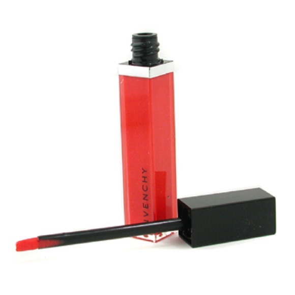 Givenchy Gloss Interdit Ultra Shiny Color Plumping - Picture 5 of 12